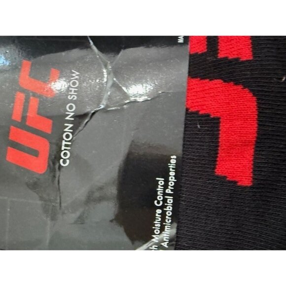 No Show UFC Socks One Size Fits All 3 Pack Black Red 12BLK2167 Antimicrobial New - Picture 5 of 9